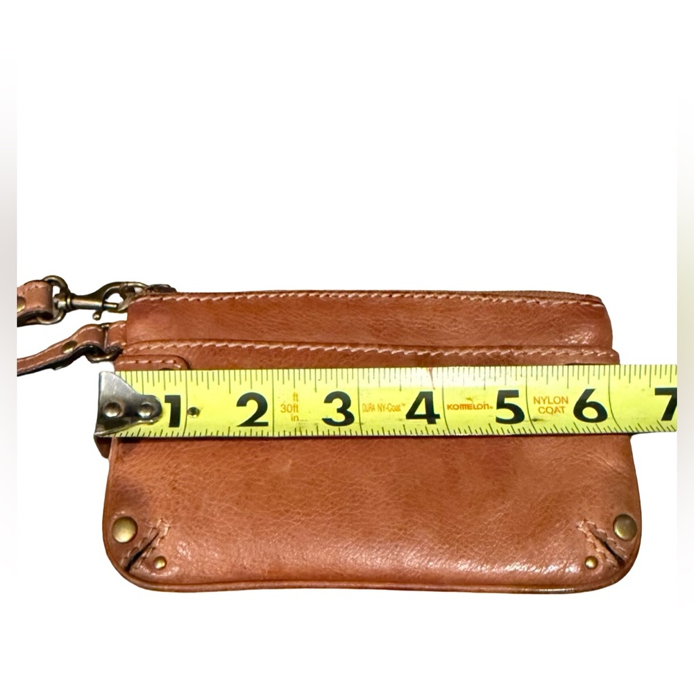 Fossil Leather Wristlet Wallet - Picture 3 of 10
